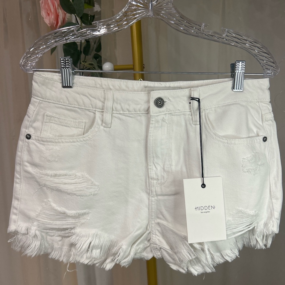 Hidden Jeans White Distressed Denim Shorts Medium High Rise Frayed Hem NWT
